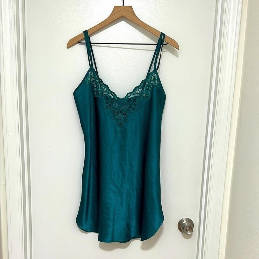 VINTAGE | INNER MOST | Woman's Emerald Green Lace Satin Nightgown Chemise, S